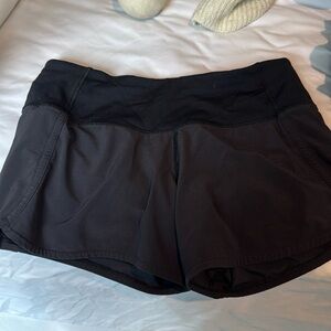 Lululemon black speed up shorts 4INCH!!